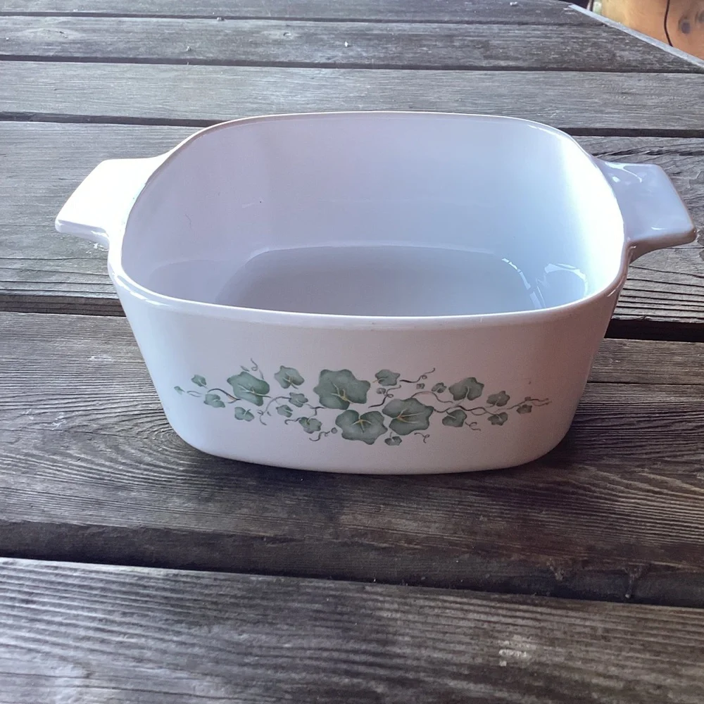 Corningware Vintage Callaway Green Ivy - set of 2 - baking dishes